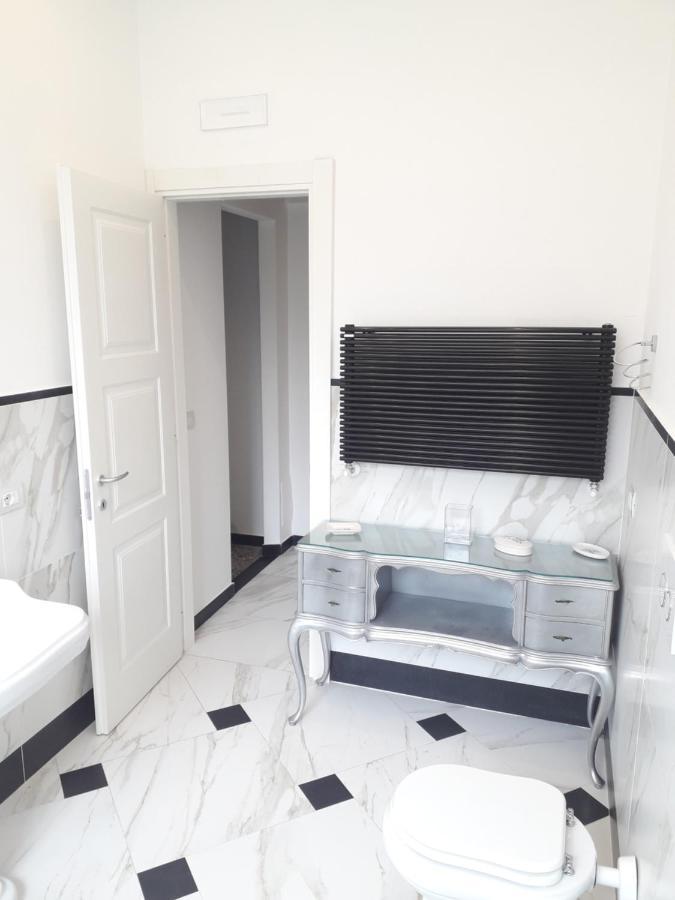 Dora Aurea Hotel Levanto Bagian luar foto