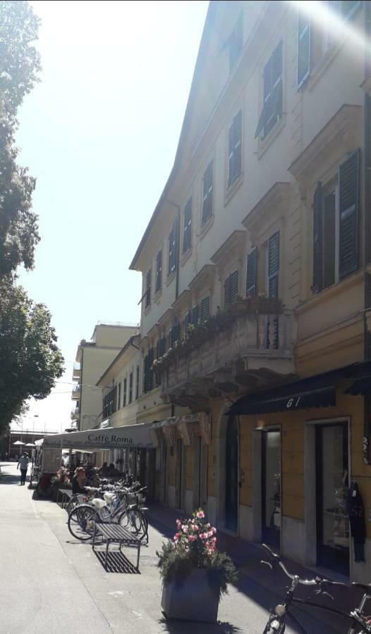 Dora Aurea Hotel Levanto Bagian luar foto