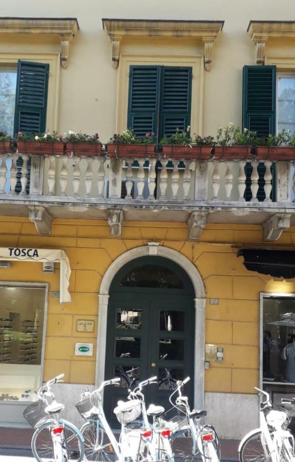 Dora Aurea Hotel Levanto Bagian luar foto
